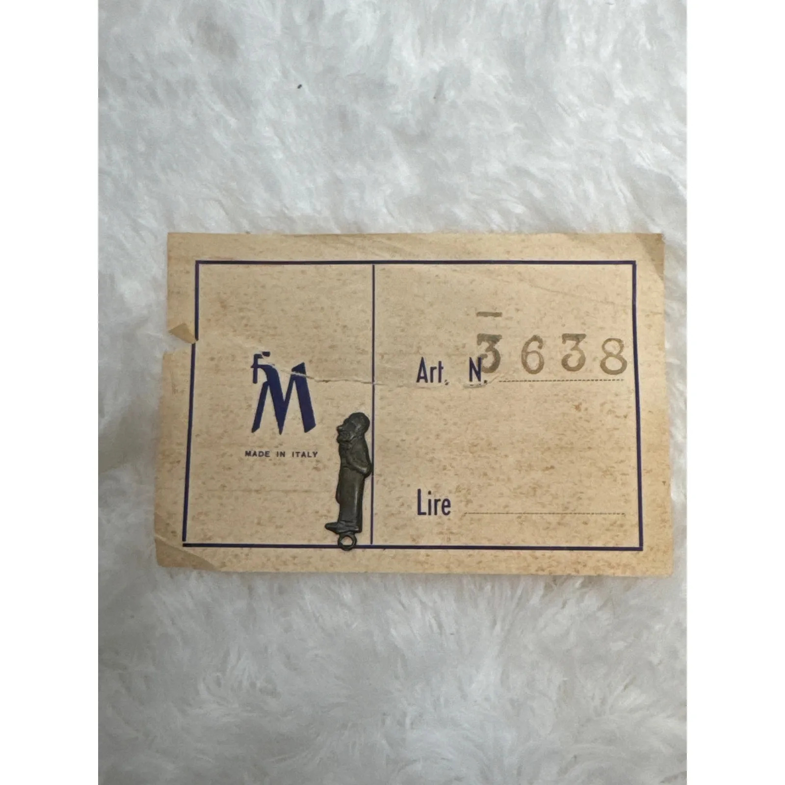 OOAK 1950s Black Velvet Evening Bag w/ Starburst Embossed brass lock top handle - Image 15