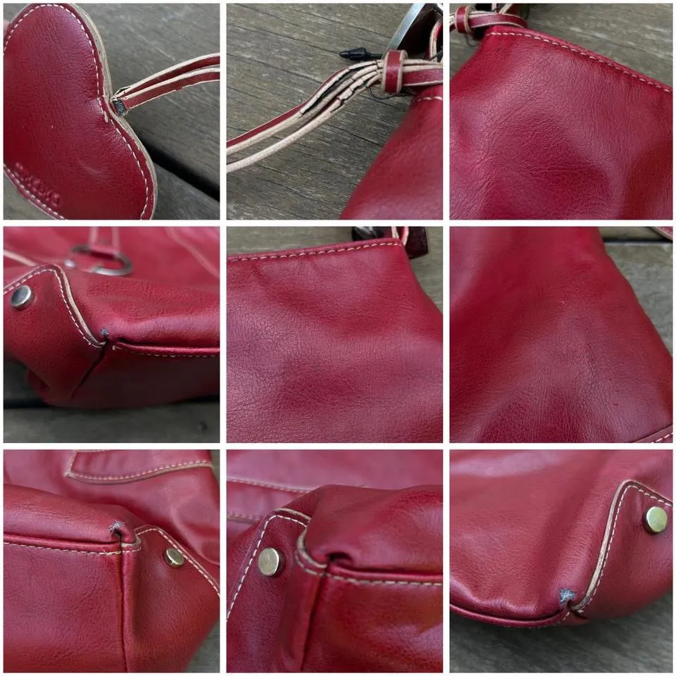 Vintage Y2K XOXO Red Vinyl Shoulder Bag Purse Tote w/ Heart Mirror Bag Charm - Image 6