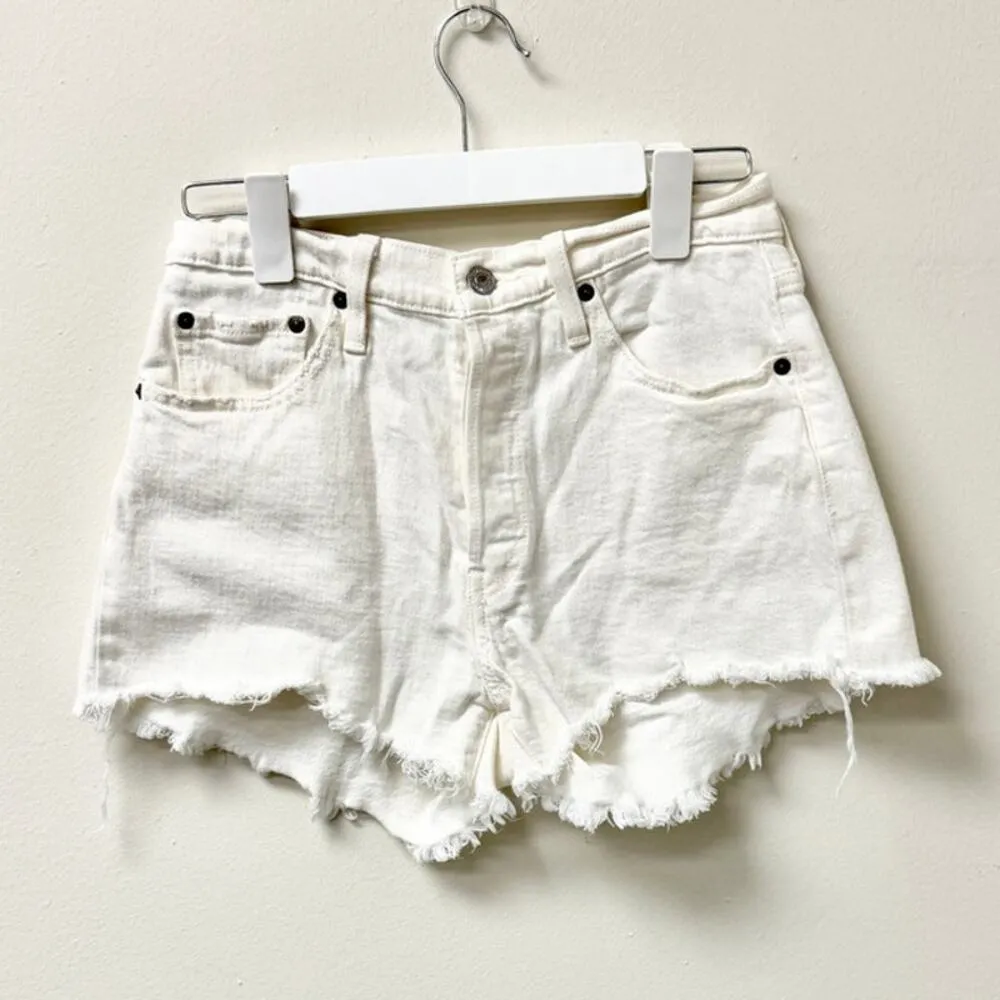 Levi's High Waisted Slim Fit Denim Cut-Out Jean Short Chalk White Women's W28 - Image 2