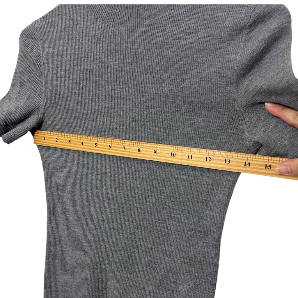 Theory Leenda Wool Turtleneck Top Women’s Medium Gray Short Sleeve Office Basic - Image 6