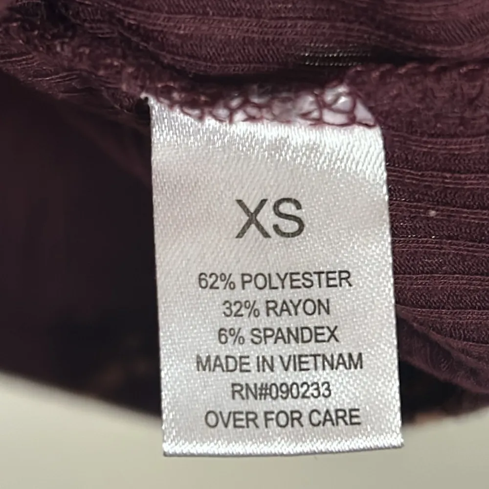 PacSun’s Me to We Women’s Cropped Floral Print Cap Sleeve Zip Front Ribbed Top - Image 8