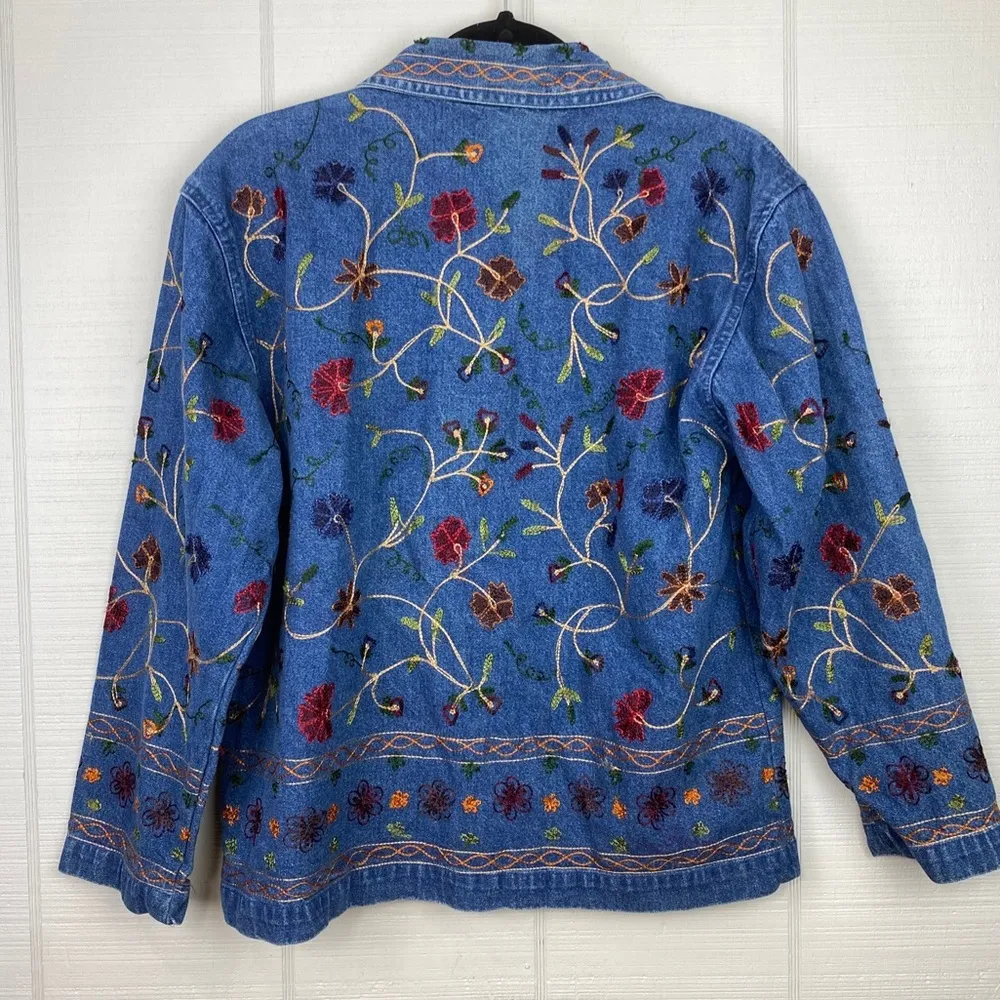 Units Blue Denim Jacket Multicolor Floral Embroidery Button Up Size Small - Image 2