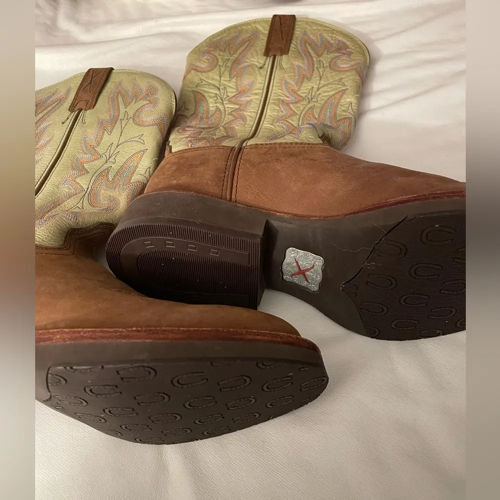 NWOT  | Light Green/Brown Leather Cowgirl Boots | 1/2 Sz Lg | $200 + - Image 6