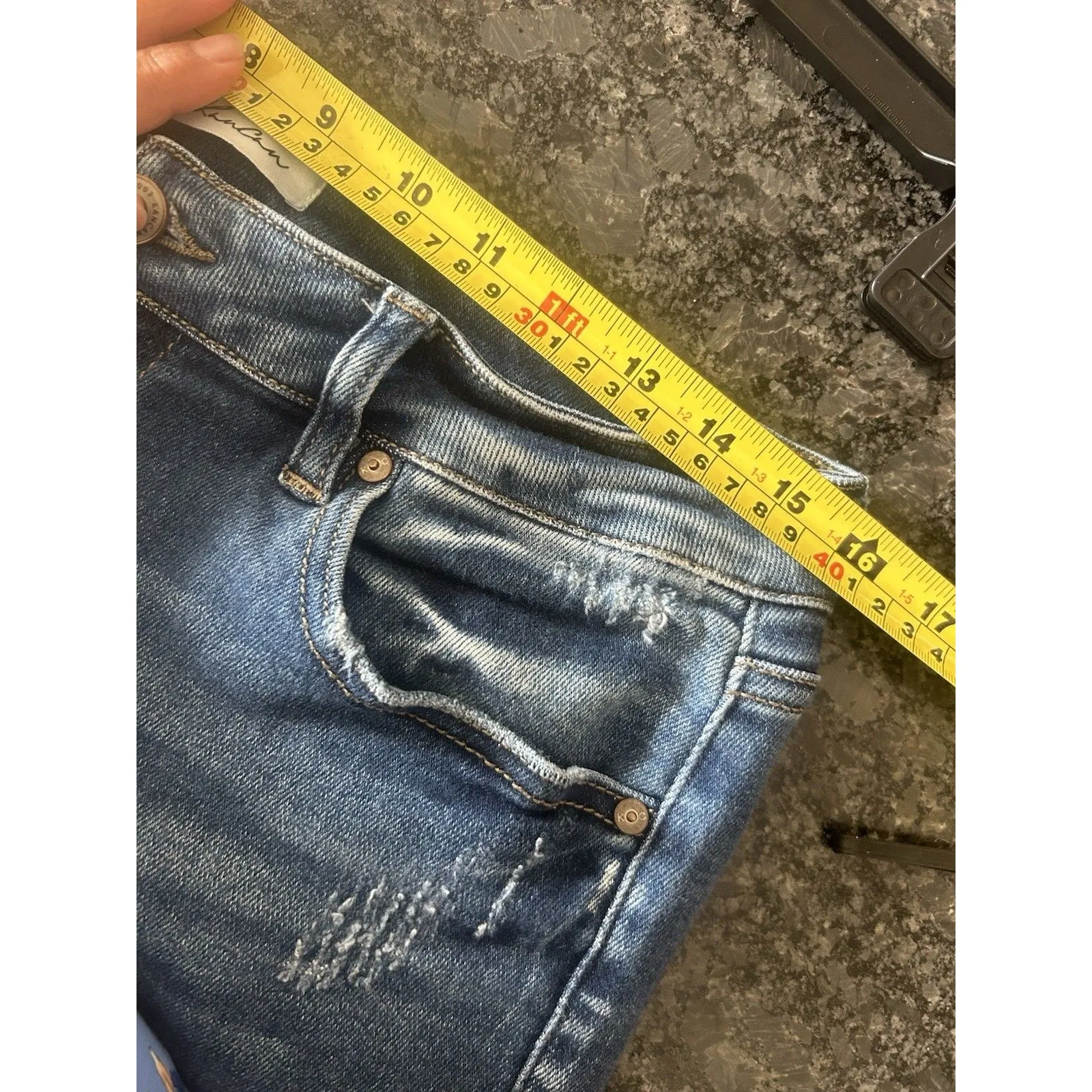 KanCan Mid Rise Tapered Leg Jeans Size 13/30 Dark Wash Stretch Denim Frayed Hem Blue - Image 4