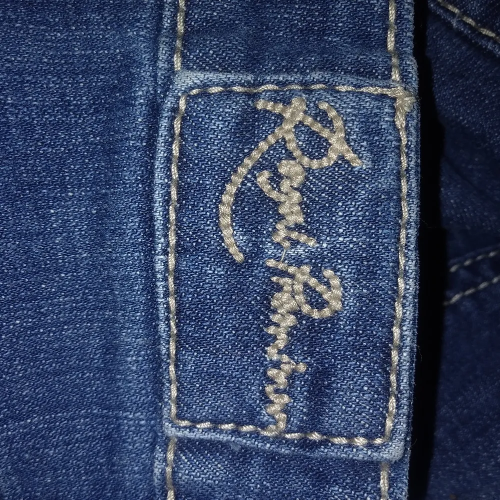 Royal Premium 12 33x21 Dark Wash Pink Accent Capri Jeans Blue Size 33 - Image 5