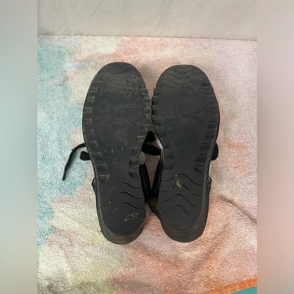 Fly London  Lace up low wedge - Image 6