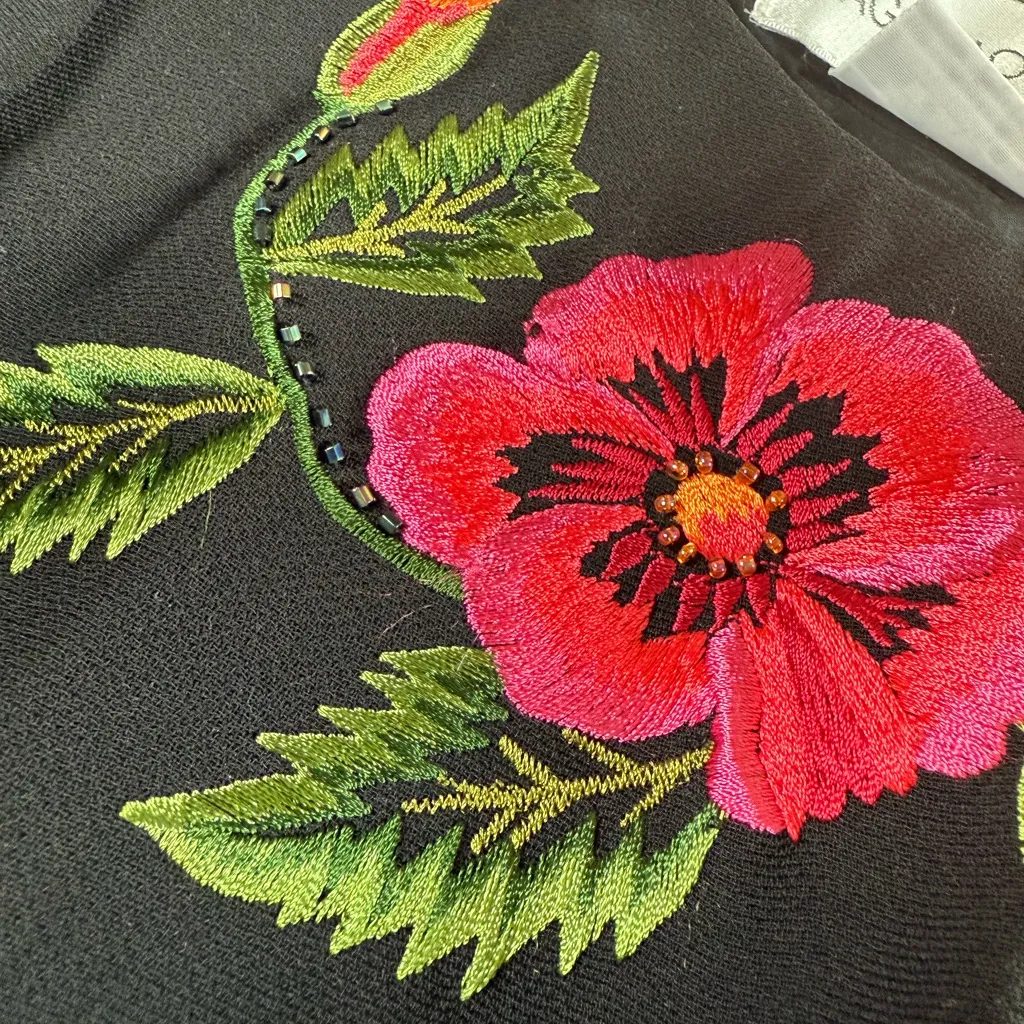 Maggy London Long Dress/Maxi Sz 12 
Black With Floral Embroidery - Image 13