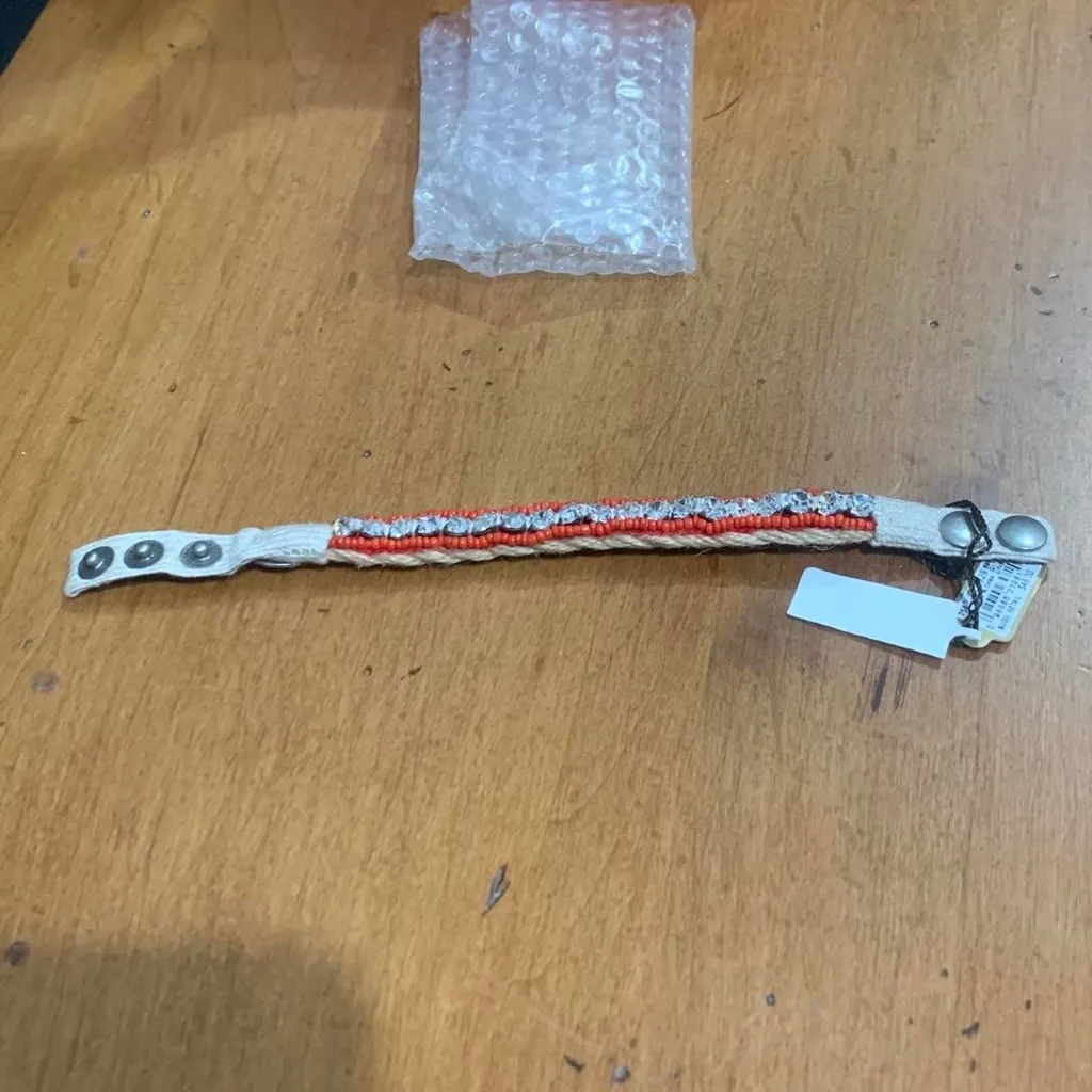 Juicy Couture Pam Gela E-Rhinestone Woven Bracelet Coral with Silver Crystal NWT - Image 8