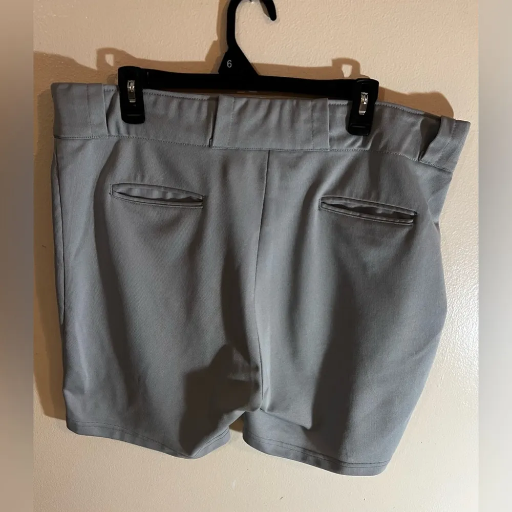 WILSON beige Sports Tennis/Golf Shorts Size X Large lightweight Gray - Image 8