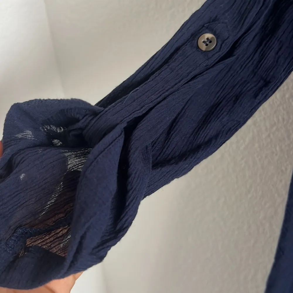 XCVI Gauzy Crinkle 100% Cotton Tunic Top Button Front Roll Tab Sleeve Oversize S - Image 6