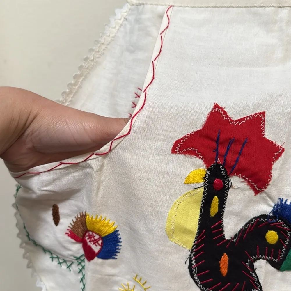 Portugal folk art rooster appliqué Colorful Embroidered Apron White - Image 6