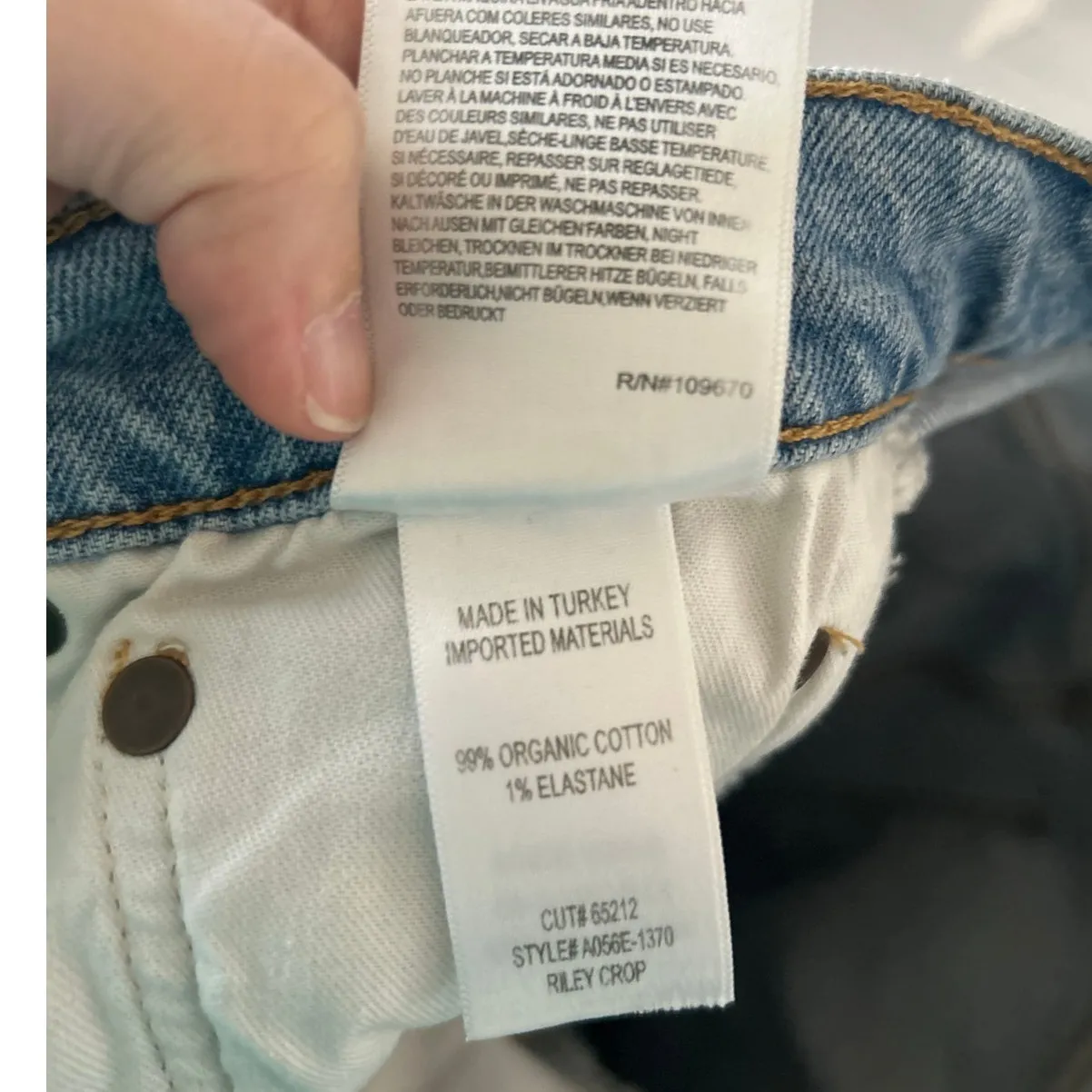 Agolde Riley Crop Light Wash Frayed Hem Straight Leg Jeans - Image 6