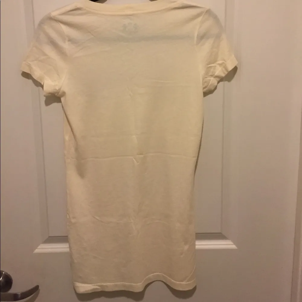 Juicy couture short sleeve t-shirt w/ pink writing - Image 3