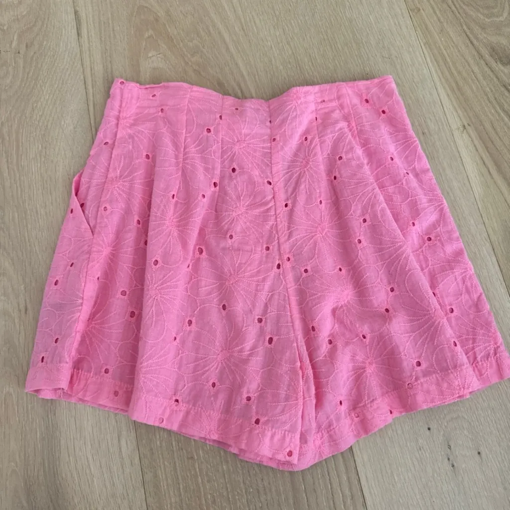 DO+BE  Vibrant Pink Eyelet Shorts - Image 3
