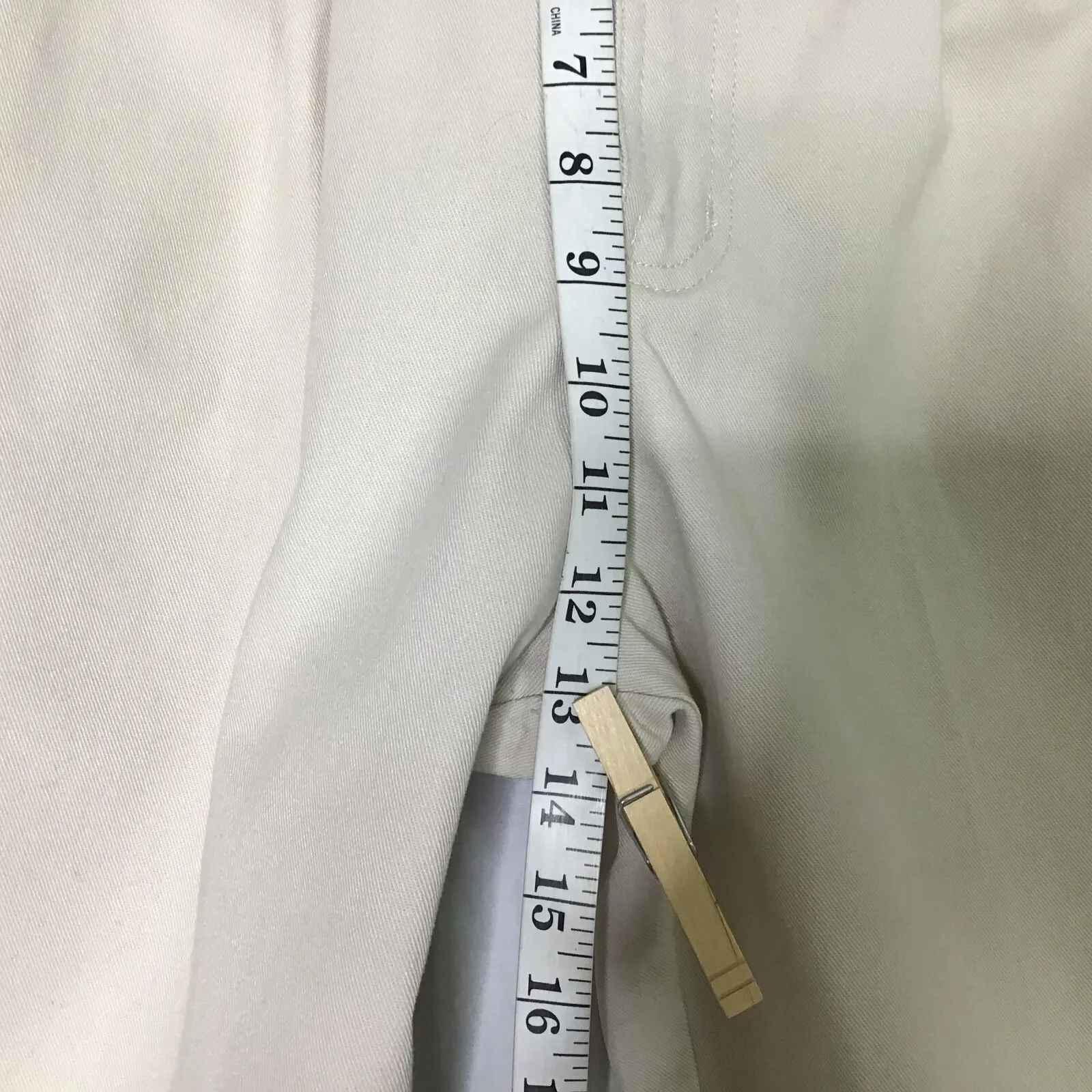 Rockies Women's Cream High Rise Straight Cut Pleated Front Jeans Size 7/8 M - Image 5