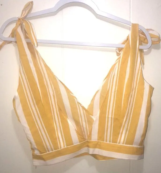 Yellow And White Striped Set Size M - Image 4
