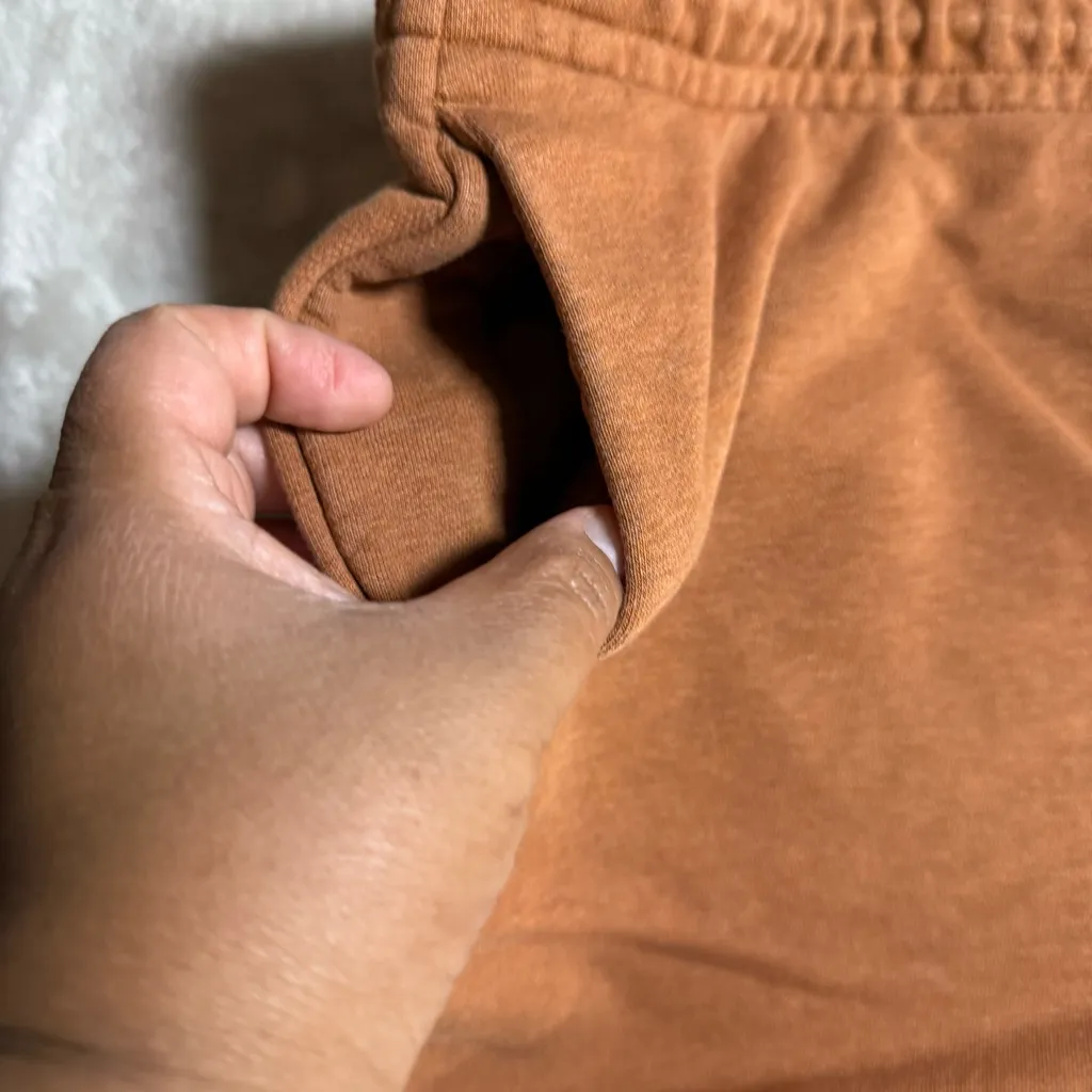 Nike sportswear club fleece Tan Shorts SZ:XXL - Image 6