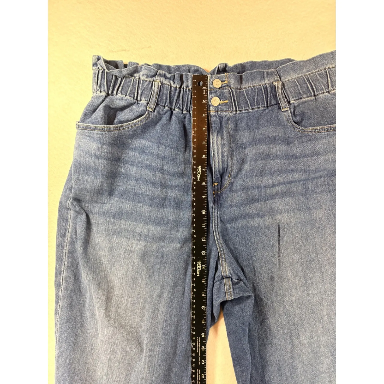 Wonderly Paperbag Waist Jeans 20W Plus Size Medium Wash High Rise Stretch - Image 5