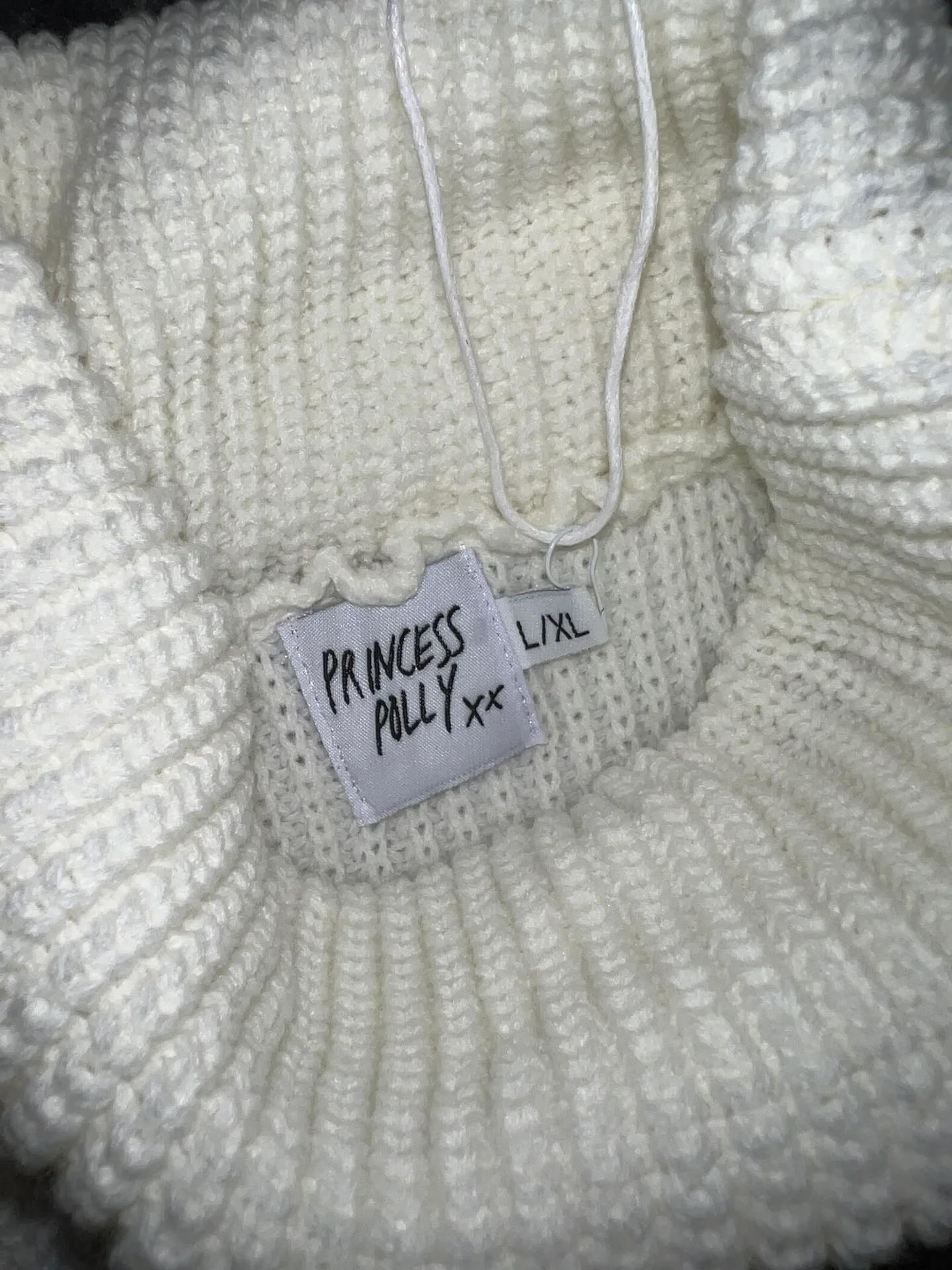 Simma Turtleneck in Cream - Image 10