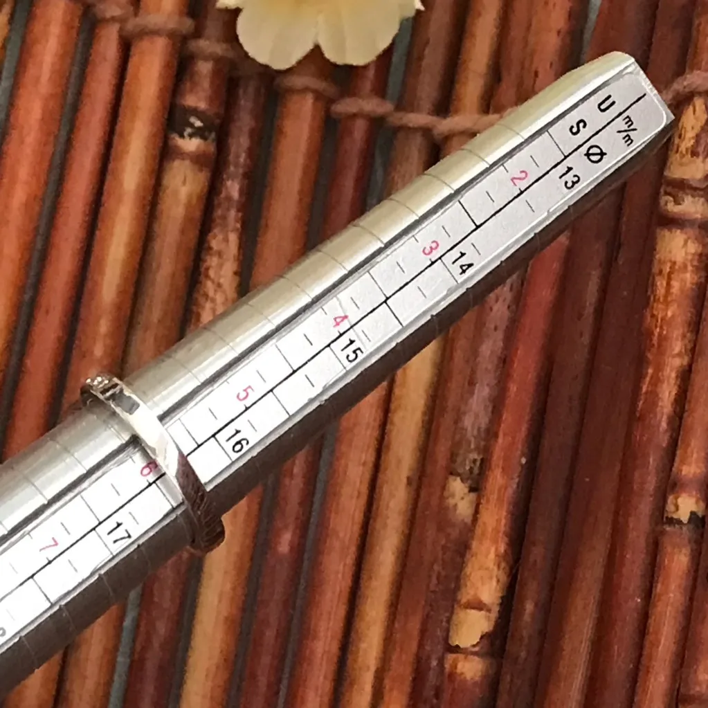 Quartz Solitaire Round .925 Sterling Silver Ring Size 6 - Image 10