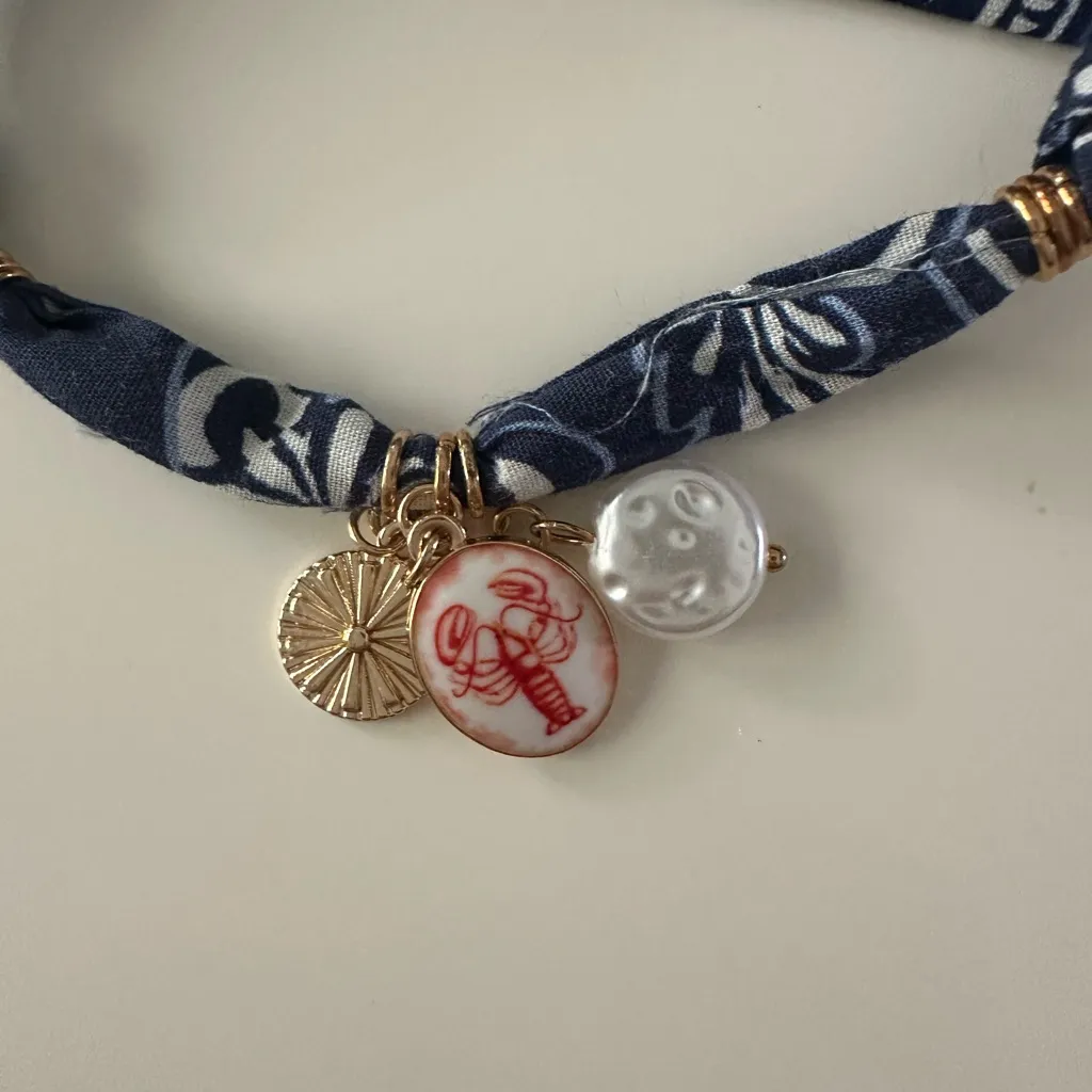 Target Universal Thread Bandana Print Necklace & Pouch Blue NWT - Image 2