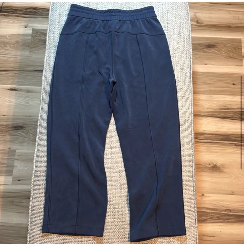 Lululemon Softstreme High-Rise‎ Straight Leg Crop True Navy sz6 - Image 5