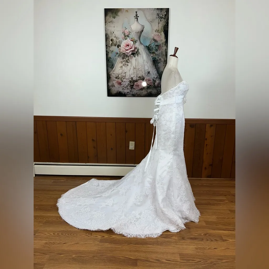 Elegant Maggie Sottero Lorie Strapless Lace Wedding Gown! White Size 8 - Image 6