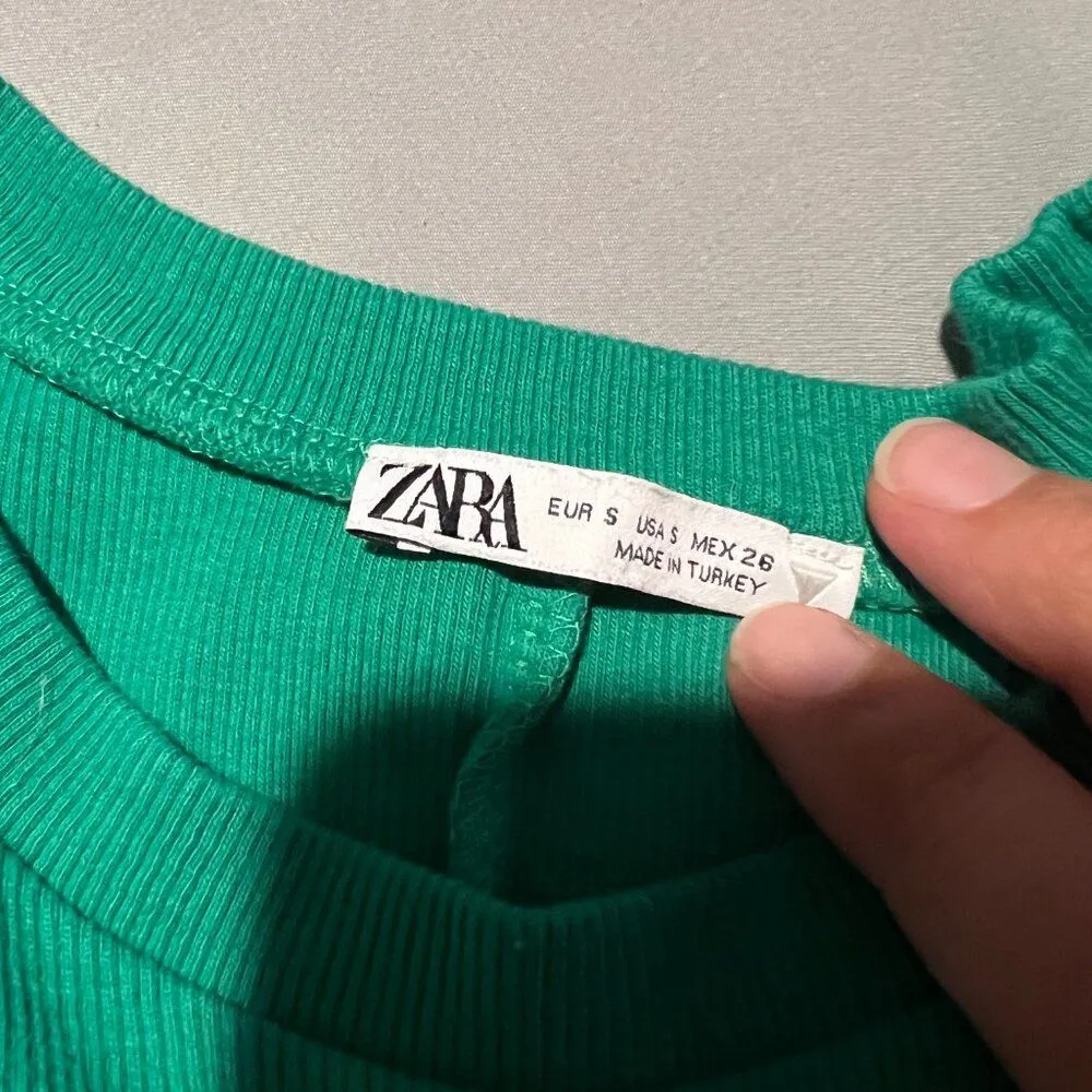 Zara green ribbed ruffle dress small - Image 6