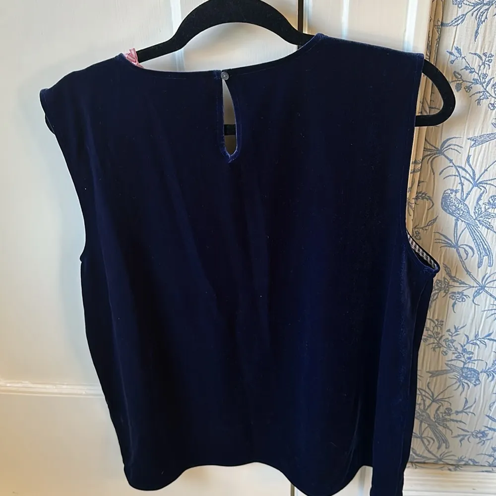 Vineyard Vines velvet sleeveless midnight blue nwt top scoop neck XL festive - Image 2