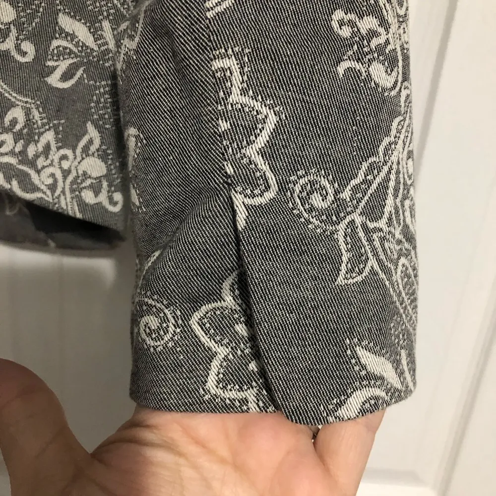 Liz Claiborne Studio by  suit jacket blazer gray paisley women’s size 10 - Image 9