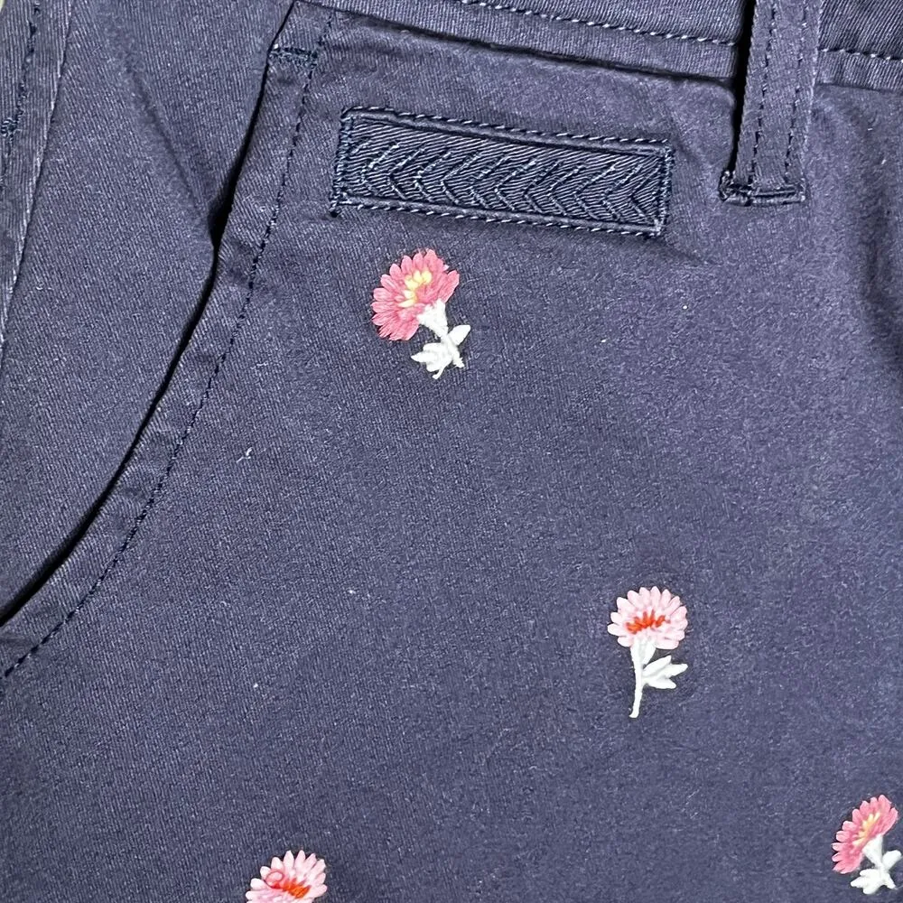 Market & Spruce Navy Blue Floral Shorts New 0 - Image 3