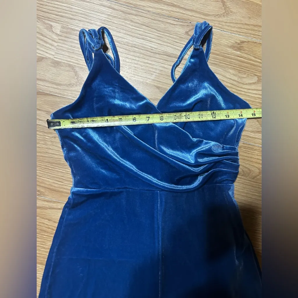 NWT Ladies Small SHEIN Belle blue Velvet Cami Jumpsuit w/adjustable straps. - Image 2
