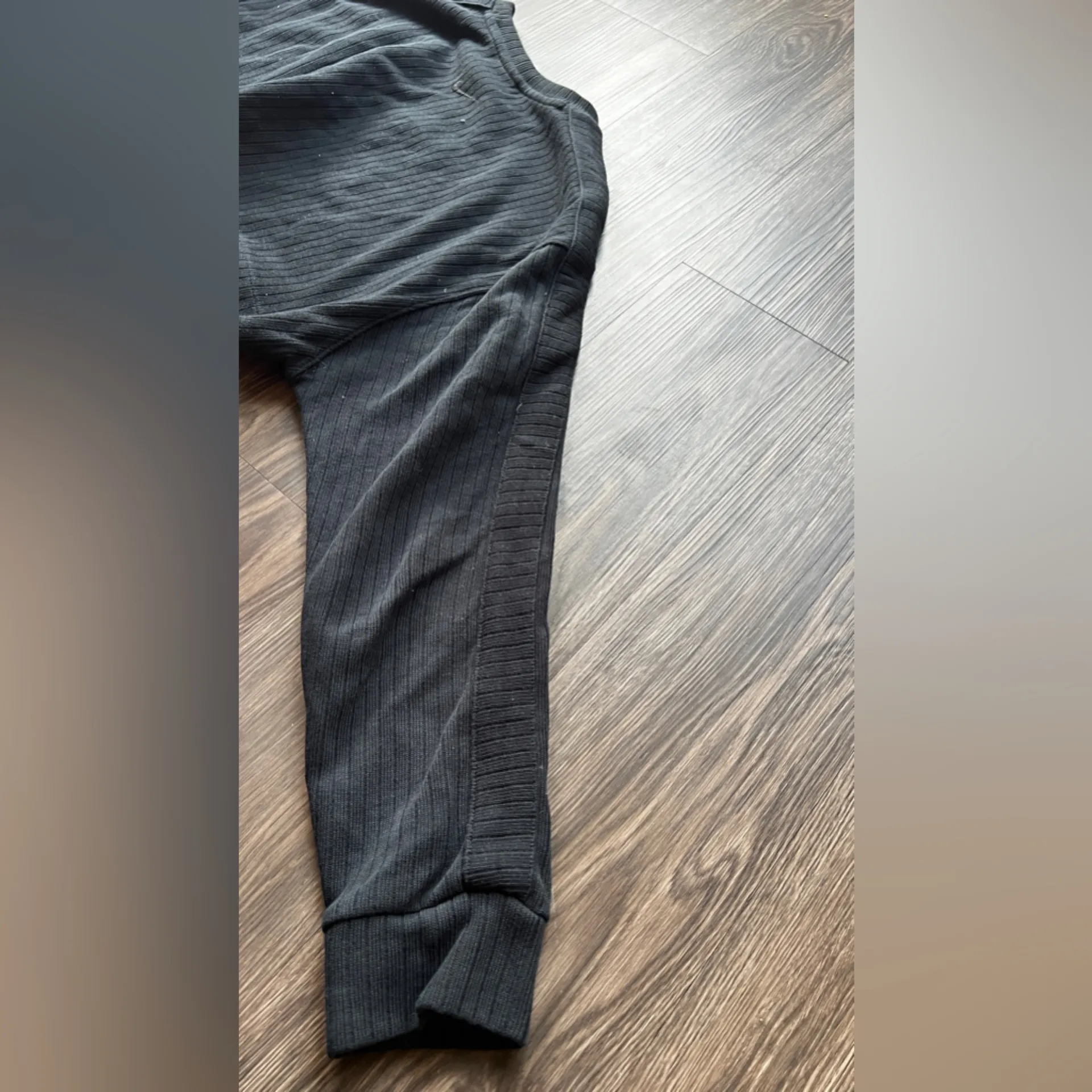 Nike Black Cropped Sweatshirt - Image 3