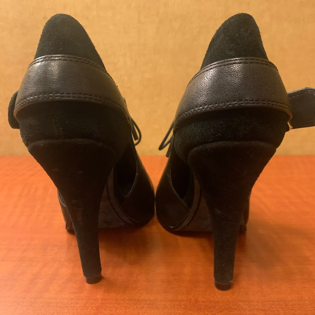 ELIZABETH AND JAMES
Suede T-Strap Pumps size 7B - Image 6