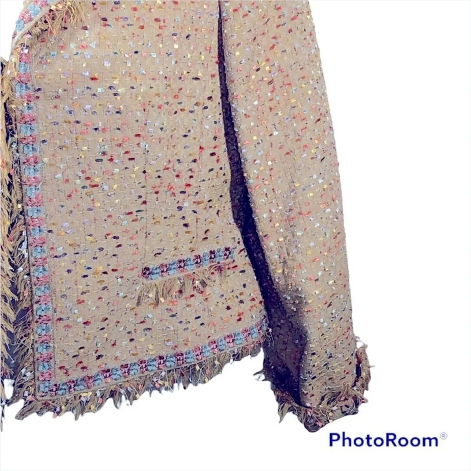 Bergamo Studio Tan Boucle Tweed Fringe Blazer Size Medium - Image 3