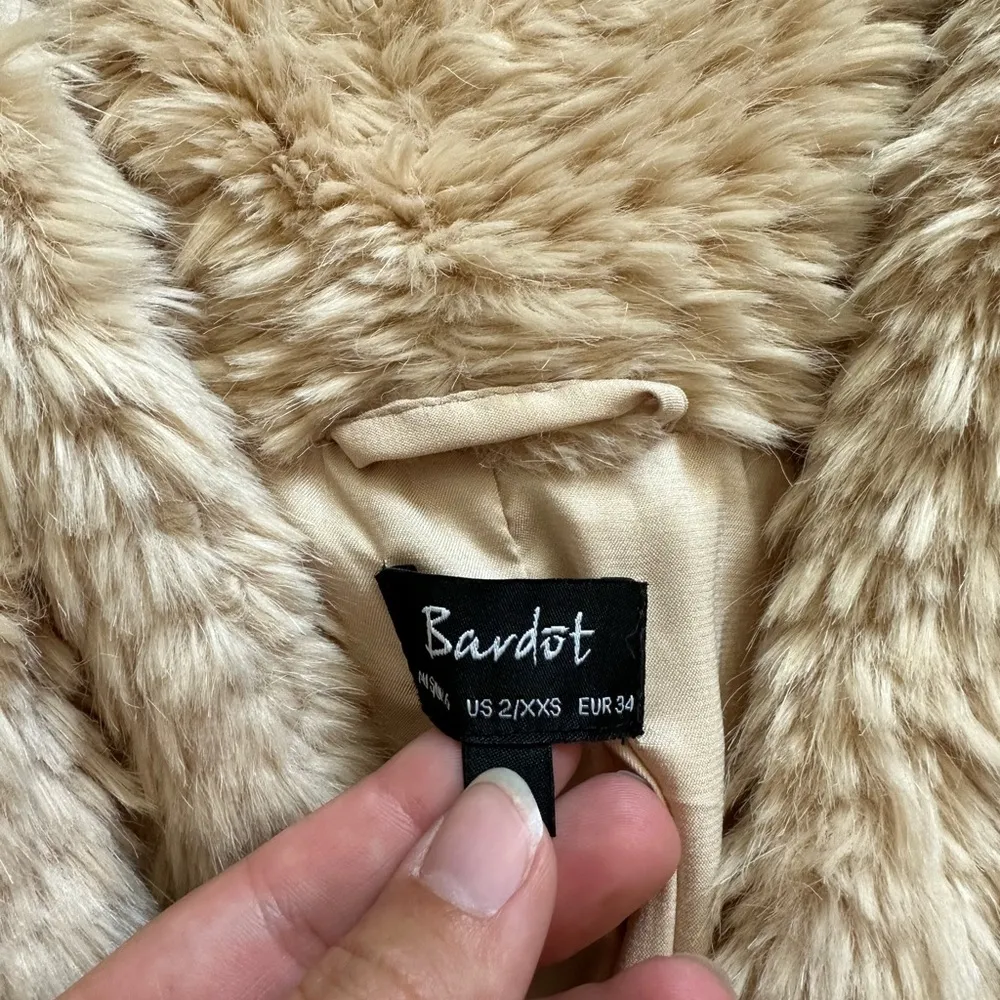 BARDOT Waterfall Faux Fur Jacket In Beige - Image 4