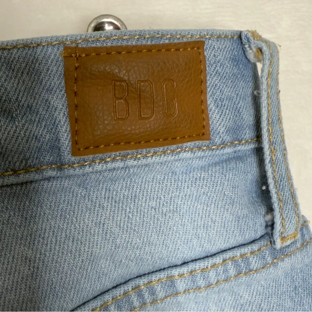 BDG Stretch Cowboy Jeans Relaxed Straight Leg High Rise Light Wash Size 28 - Image 3