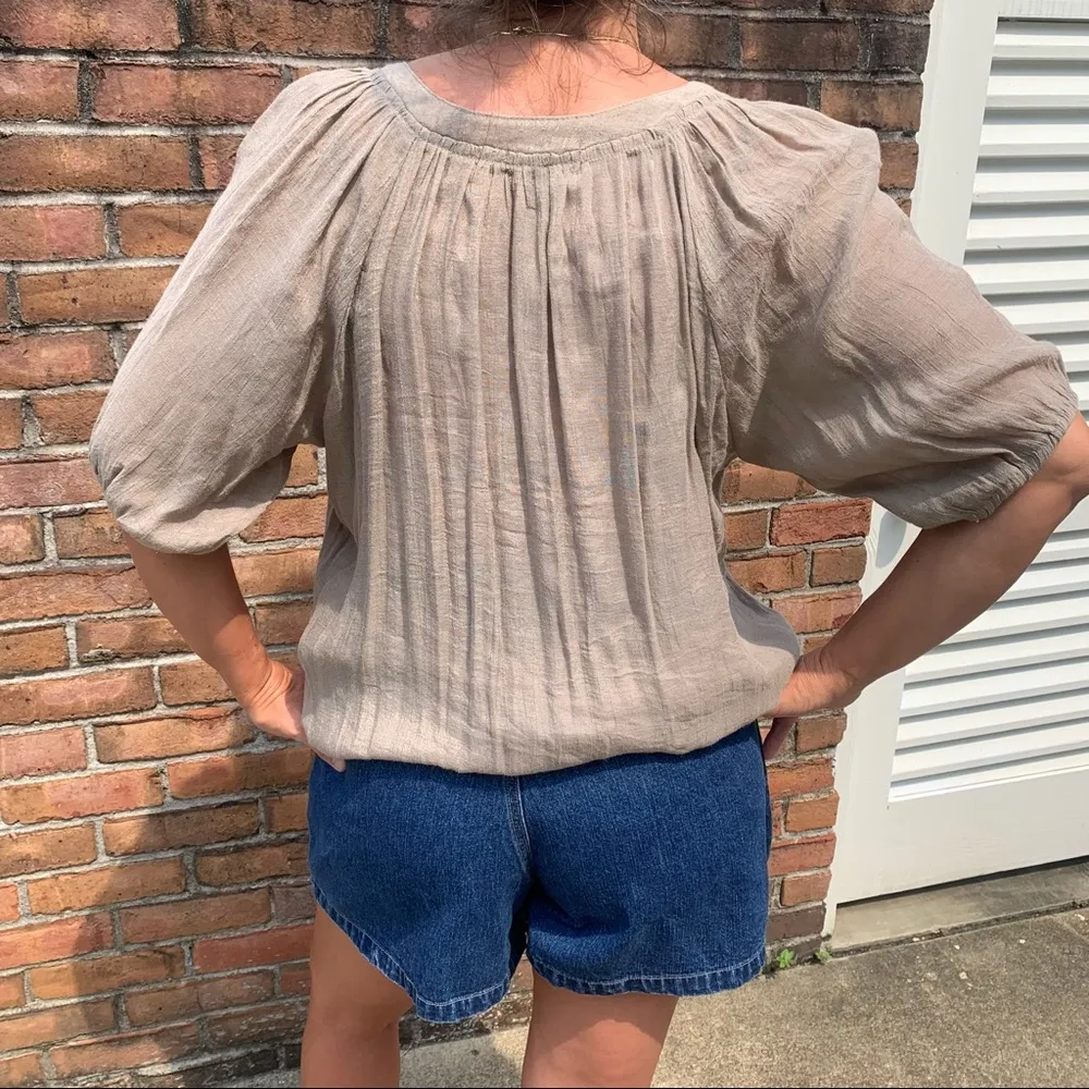 Body Central Pleated Semi Sheer High Low Top Blouse L - Image 5