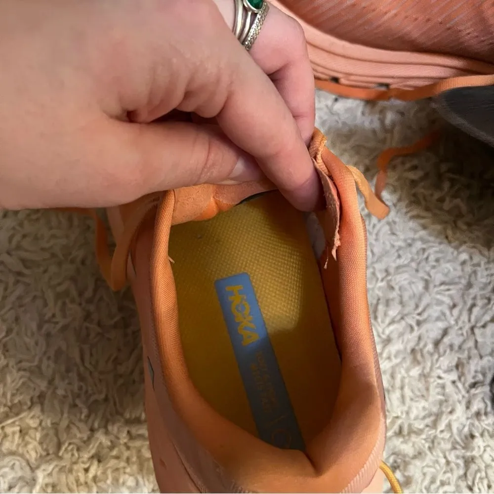 Hoka one one rincon 3 size 8 - Image 9