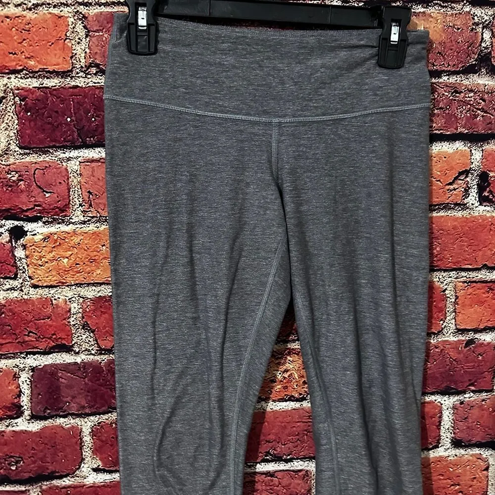 lululemon leggings size 6 - Image 2