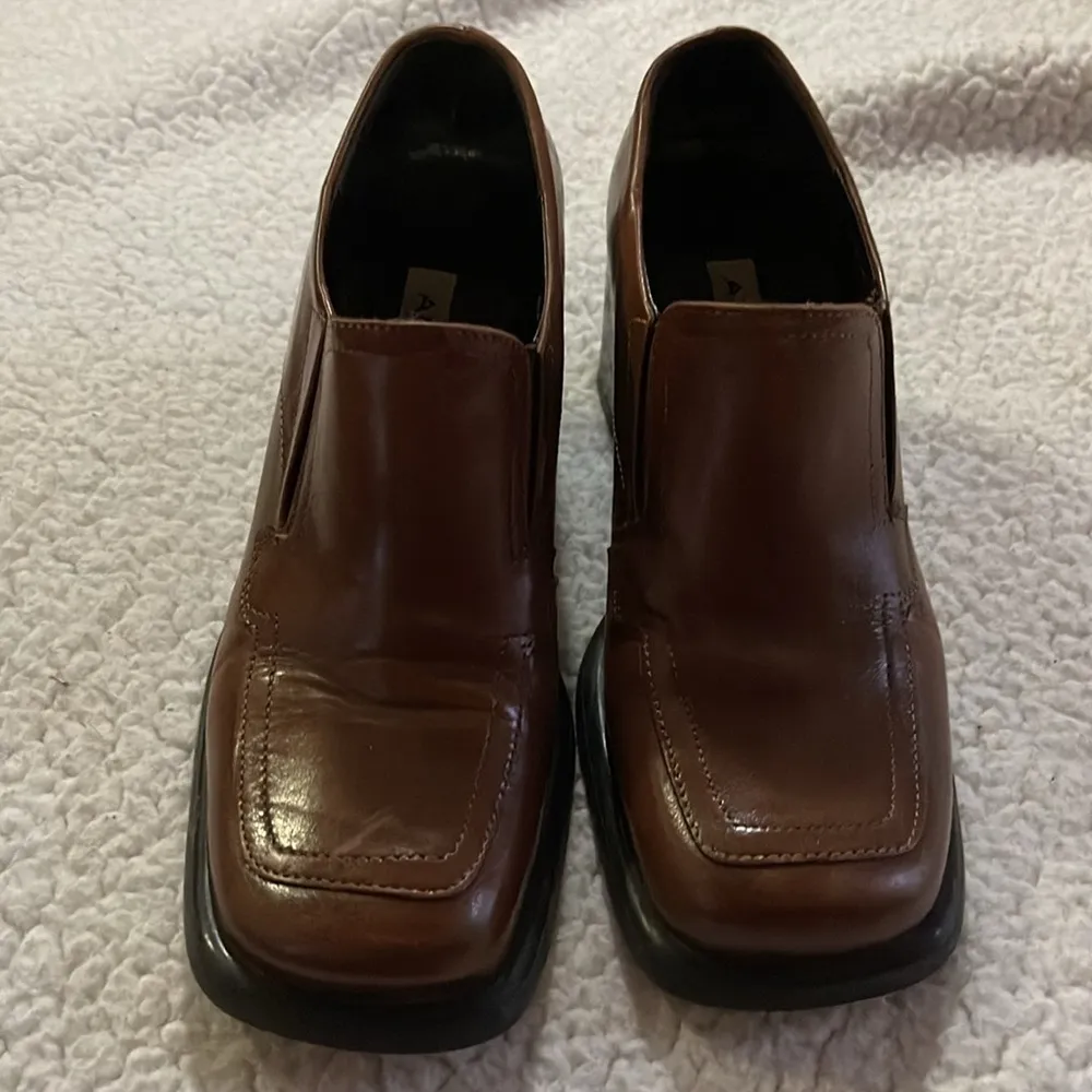 Aldo Women’s Leather chunky Y2K  Shoes Loafers Size 5.5U.S Brown Casual Slip on - Image 2