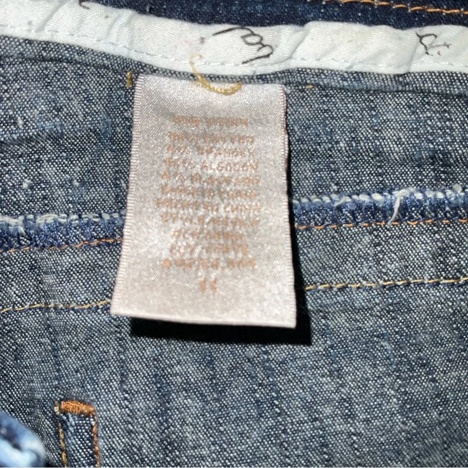 YMI WannaBettaButt Juniors Distressed Blue Jeans 15 Capri Denim Casual Boho - Image 10