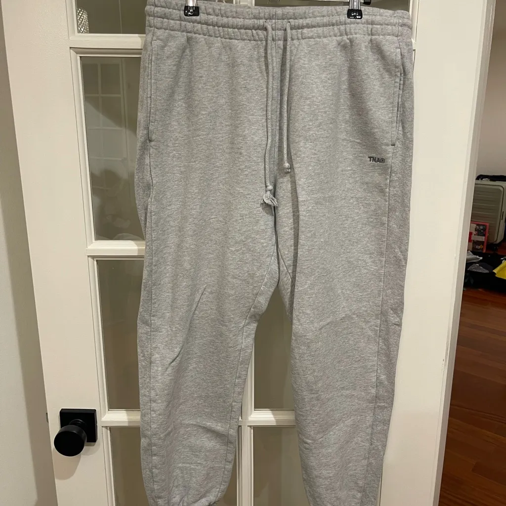 Aritzia TNA Gray Hoodie and Sweatpants Set Size M - Image 7