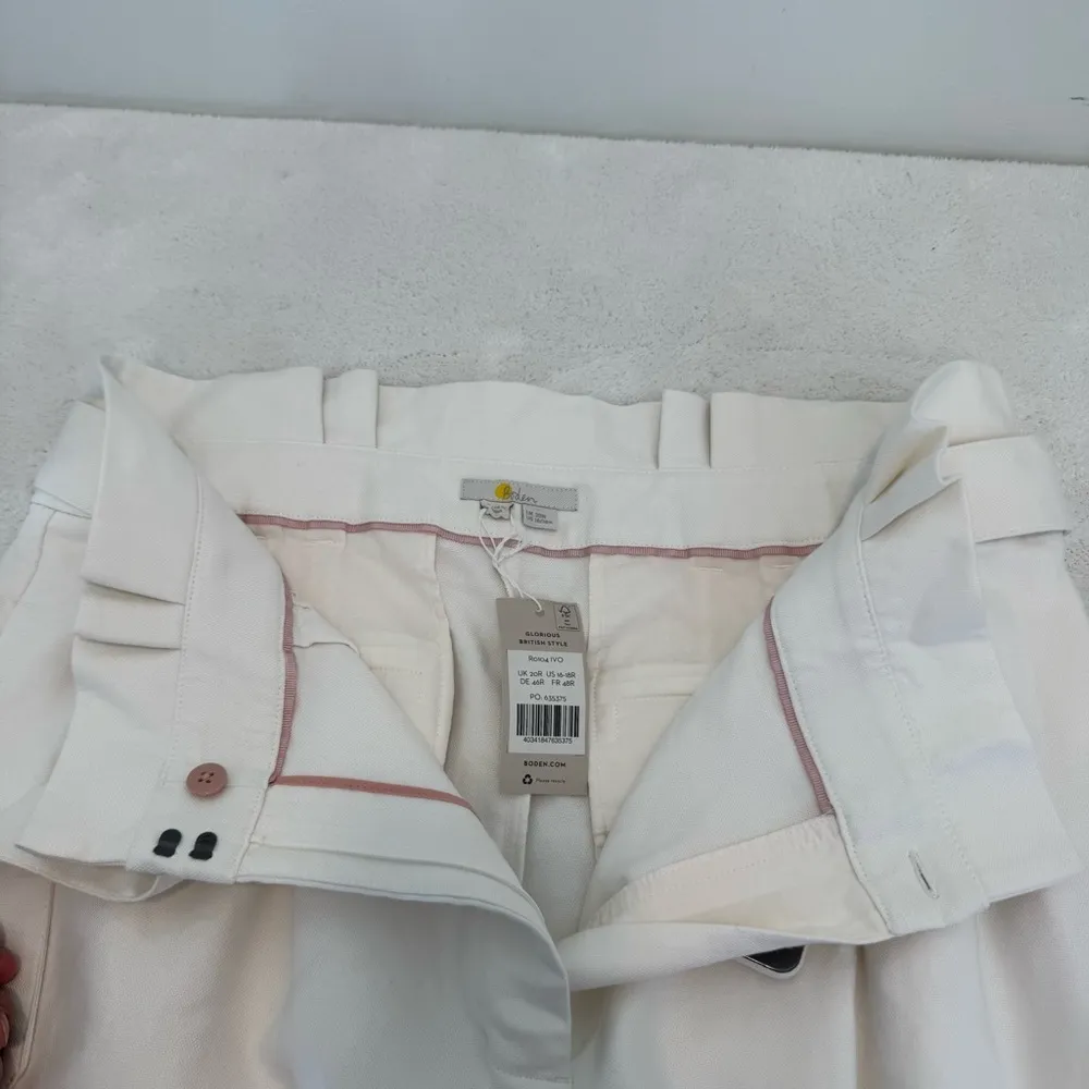 Boden Carrie Paperbag Trousers
Ivory size us 16/18R White - Image 9