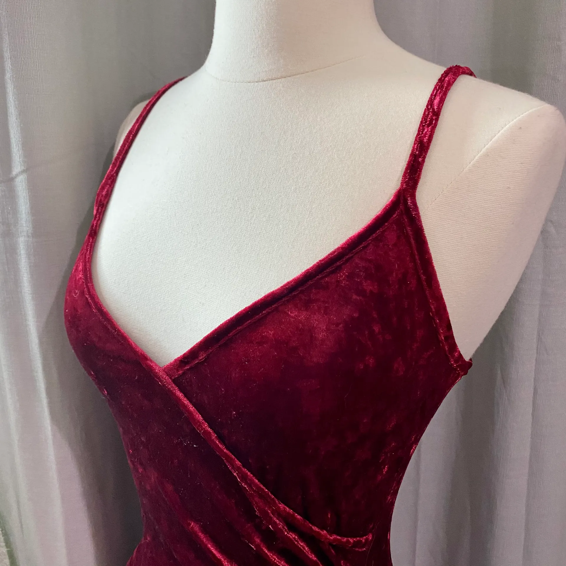 Wine Red Velvet Dress - Image 12
