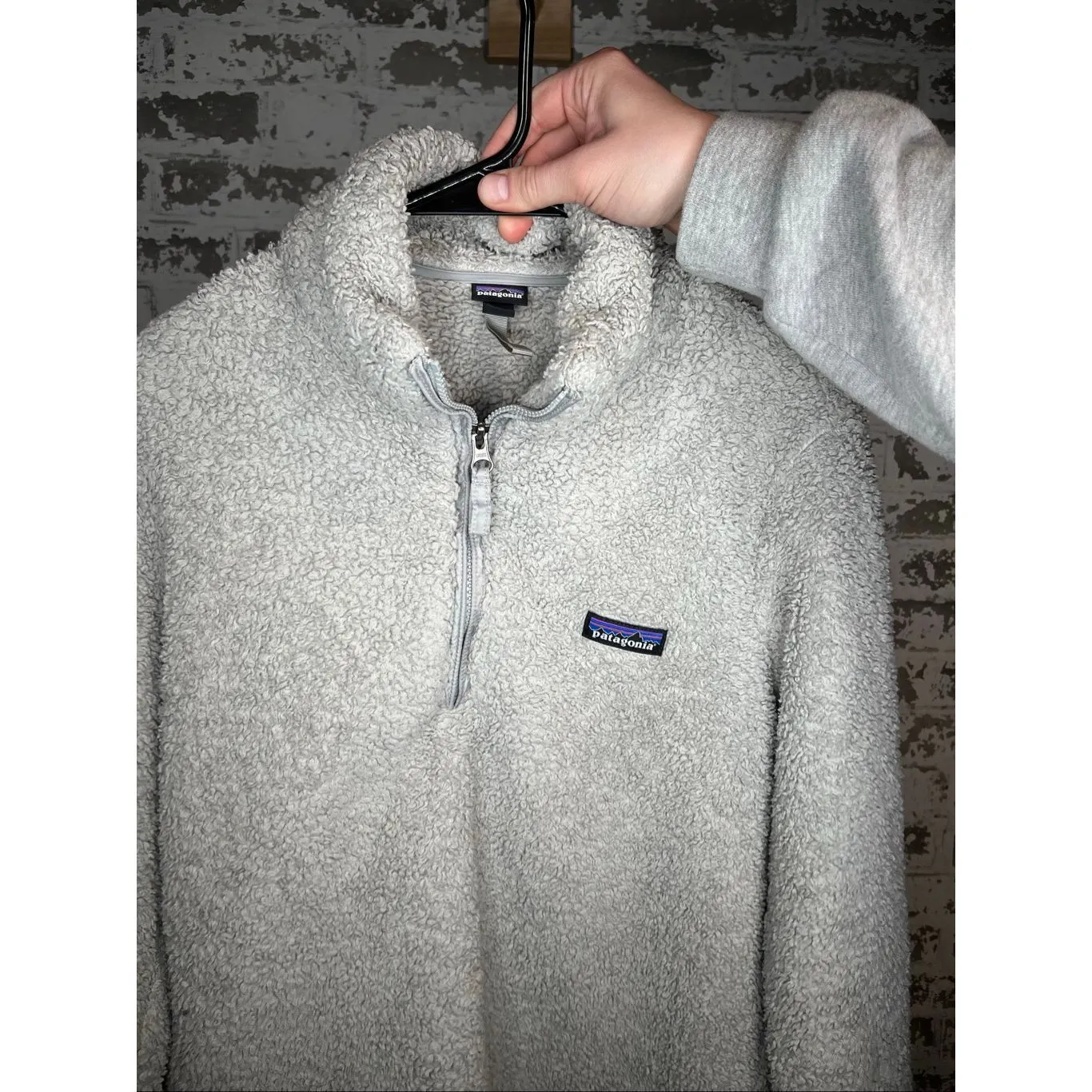 Patagonia | women gray sherpa pullover - Image 2
