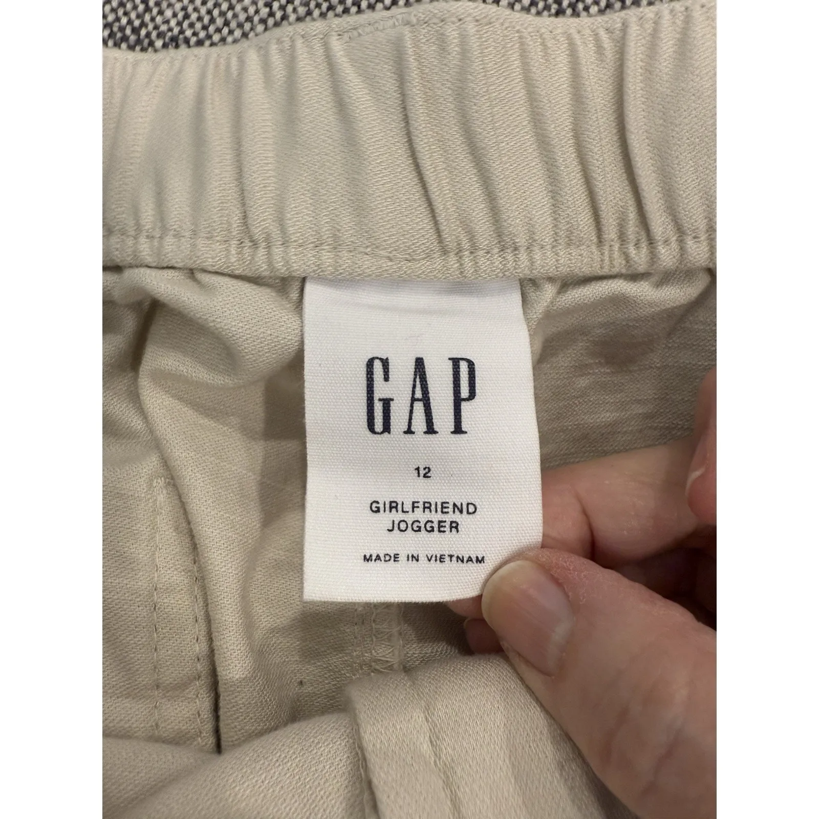 GAP Girlfriend Jogger Pants Tapered Elastic Zip Ankle Khaki 12 Streetwear - Image 6