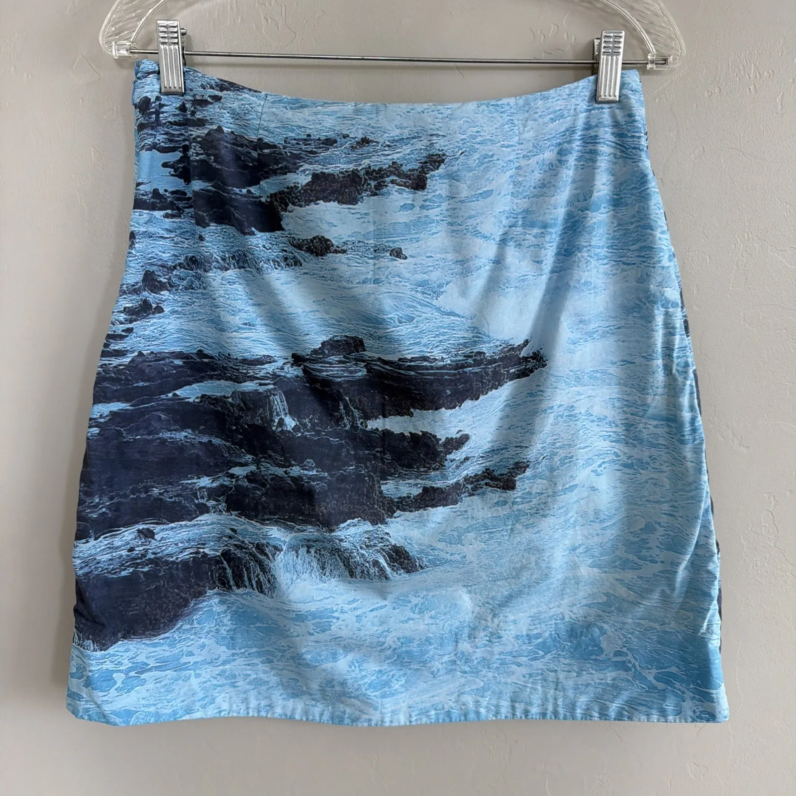 HD in Paris ANTHROPOLOGIE A - Image 3