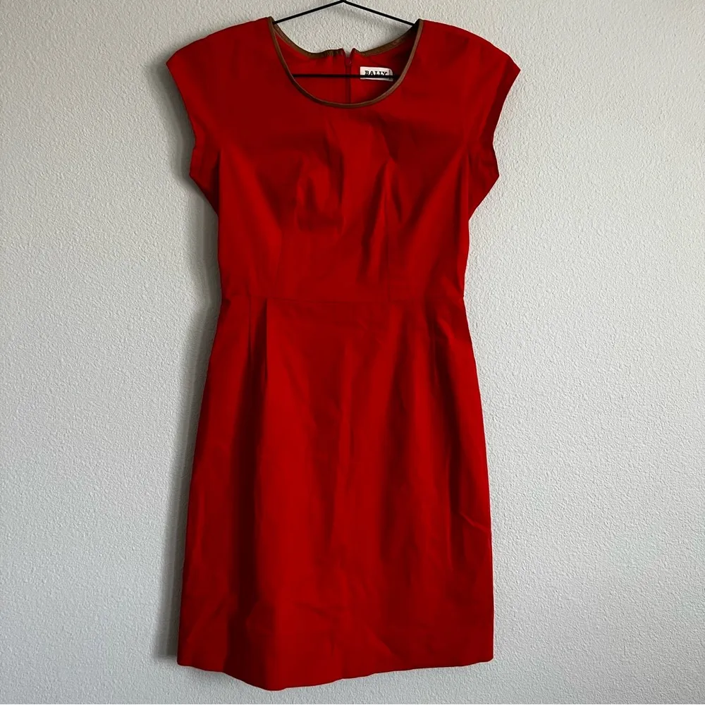 Bally Orange/Leather Trim Mid Length Dress. Size 6 - Image 3