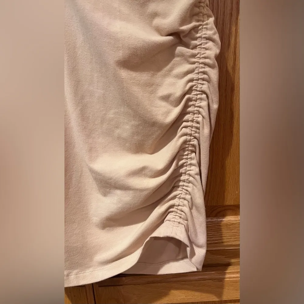 Urban Outfitters Side Ruched Straight Neck Bodycon Mini Dress in Nude Size Small - Image 4